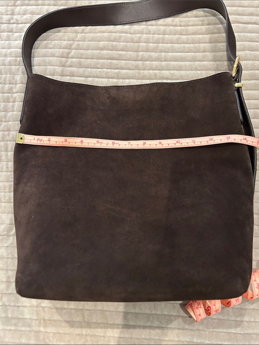 Madewell Suede Bucket Bag - Picture 9 of 14